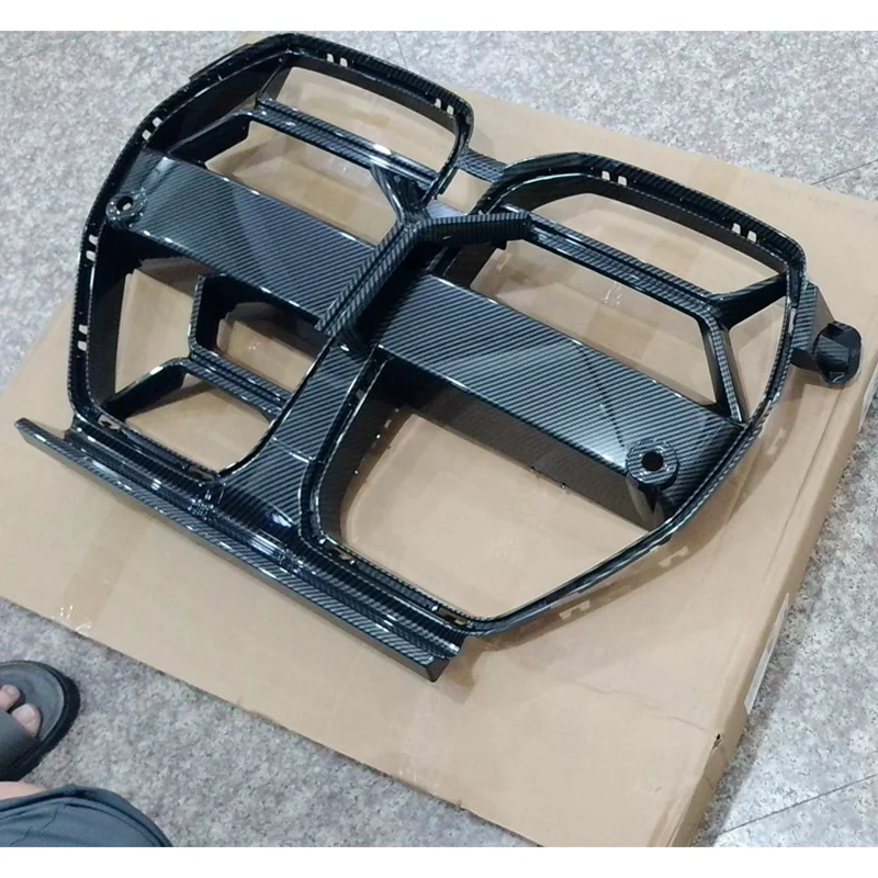 Image of Frontstoßstangengrill für BMW M3 M4 G80 G81 G82 G83 CSL 2021 2022 2023 2024 2025 im CS-Stil, Frontgrill-Rahmen, Carbonfaser-Optik, ABS-Renngrills, Mittelgrill, Karosserie-Kits