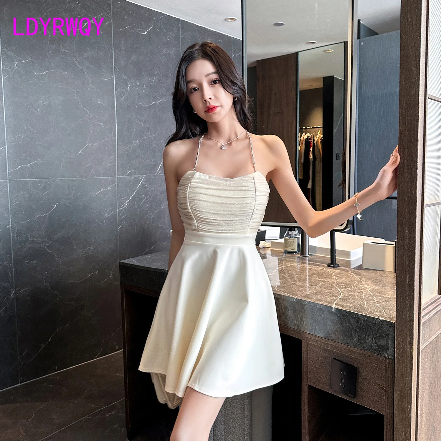 

Sexy tube top to cover belly A word dress design sense pure desire Spice girl small dress night women