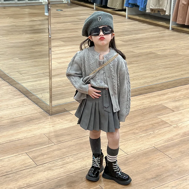 

Girls Dress Design Sense 2024 Spring New Childrens Clothing Fashion Girl Baby Gray Pleated Skirt Casual Simple and All-matching