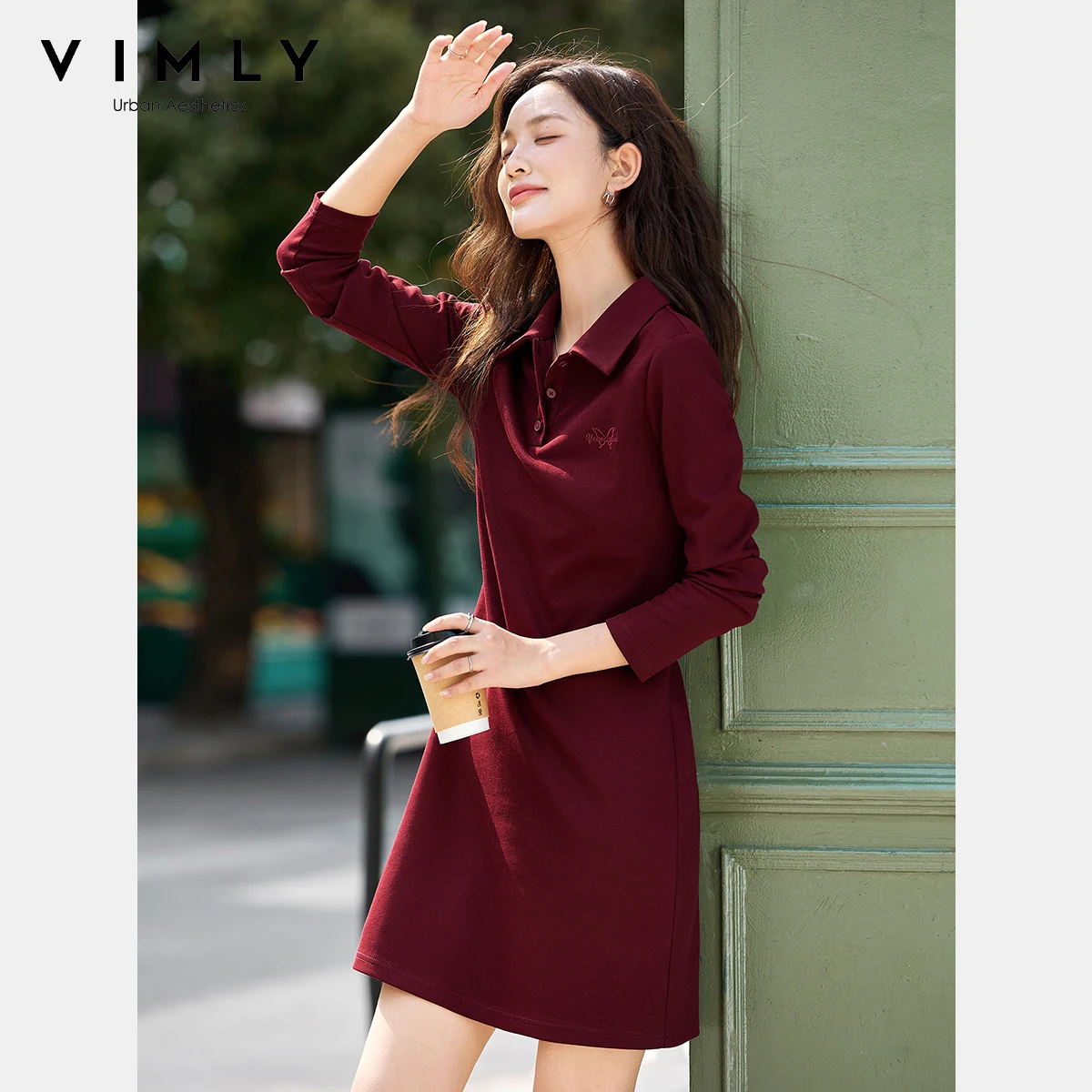 VIMLY Abiti rossi da donna Sportivi Autunno2025 Nuovo elegante collo alto Abito corto femminile Lettera ricamata A-line Abito da donna A2237