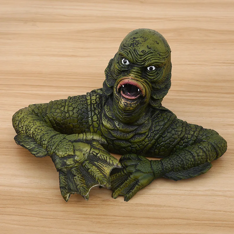 

Halloween Lizard Man Ornament Lizard Man Resin Decoration Terrifying Black Lake Tomb Creatures Lizard Man