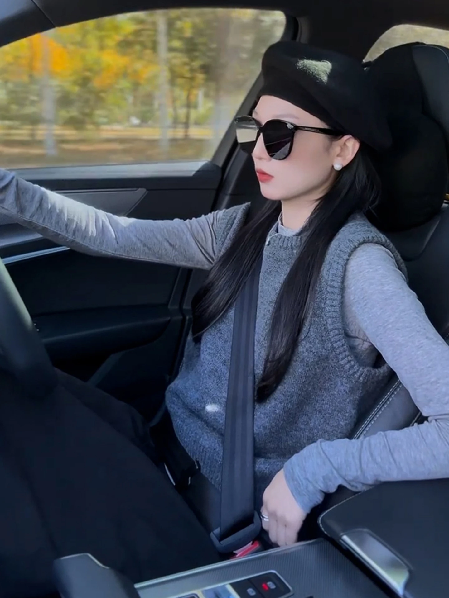 

Chic Knitted round Ne Svel Vest Autumn 2025 Faion Design Comfortable Slimming Top Ele Sle Commute ential