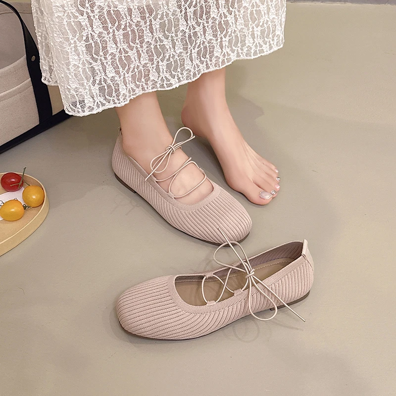 Frenchly Gentle Marie-Jeanne W - đánh giá và giá Pointed Toe Flat