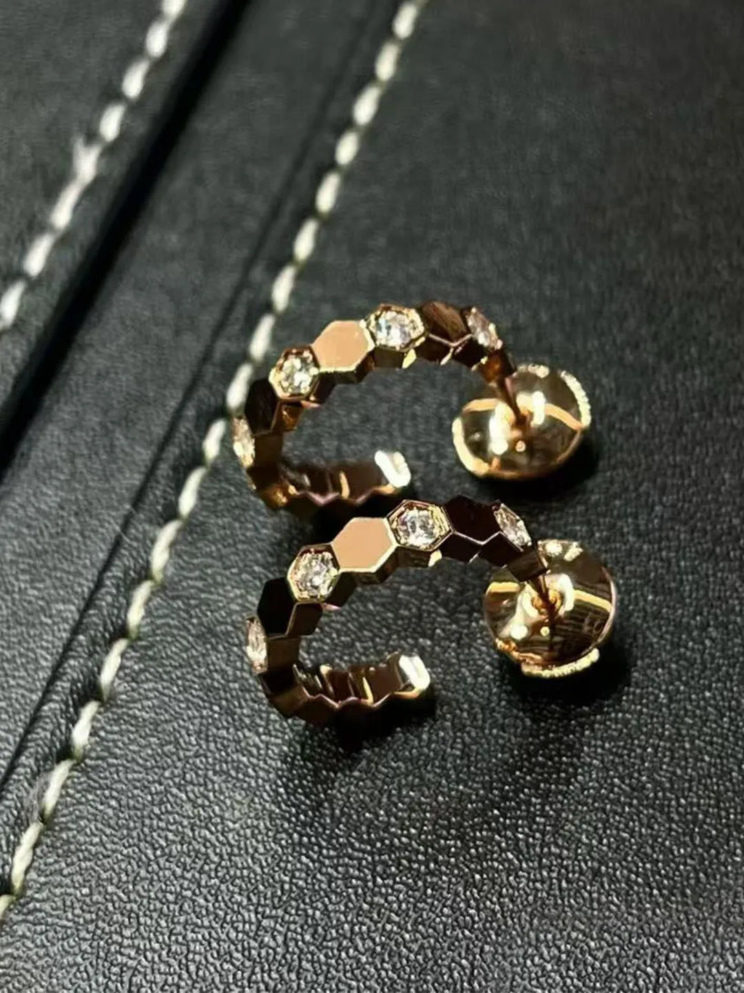 

WEZOO S925 Sterling Silver Earrings Women's Luxury Design 2025 New Fashion Studs Accessories Elegant Long Sleeve Black Dress