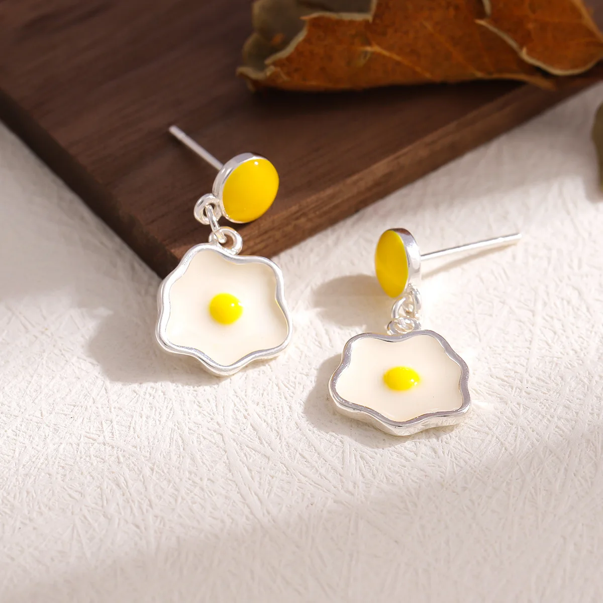 

New Fashion Creative Poached Egg 925 Sterling Silver Jewelry Temperament Cute Sweet Cartoon Earrings E185