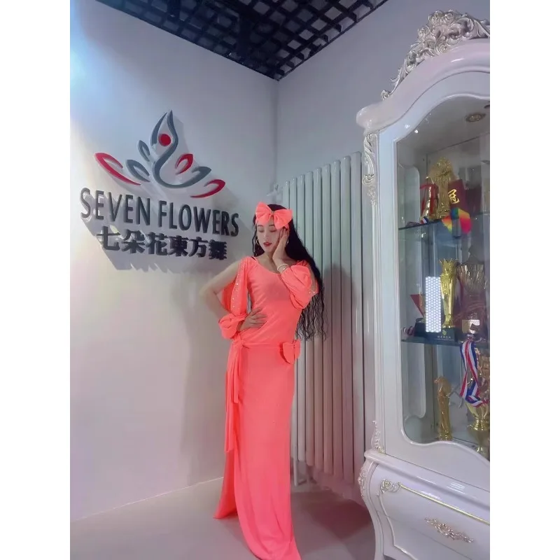 op maat gemaakt buikdanskostuum fluorescerend poeder gewaad boog hoofdband riem Oostelijke dans baladi conservatieve volksgewaden