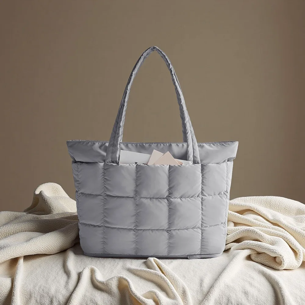 

Simple Expandable 15.6inch Tote Bag 28L Quilted Laptop Bag Handheld Puffer Shoulder Bag Business