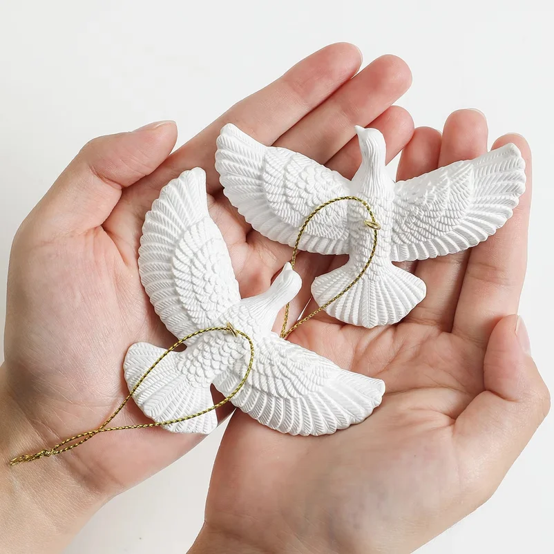Christmas Decorations Resin Style Friendship Doves -  Christmas Tree Ornament Set of Two Doves - Best Gift for Someone Special