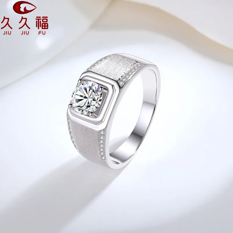 

Стильное массивное кольцо с широкой матовой поверхностью для мужчин, из платины PT950 и с муассанитом в 1 карат, отличный подарок для мужчины.