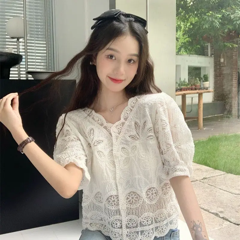 

Lace Hook-and-flowered Women's Shirt Short Sleeve Summer Design V-neck Short Cardigan French Gentle Top