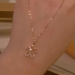 New Fashion Trend Unique Design Exquisite Sweet Flower Clavicle Necklace Ladies Senior Jewelry Birthday Party Gift Wholesale