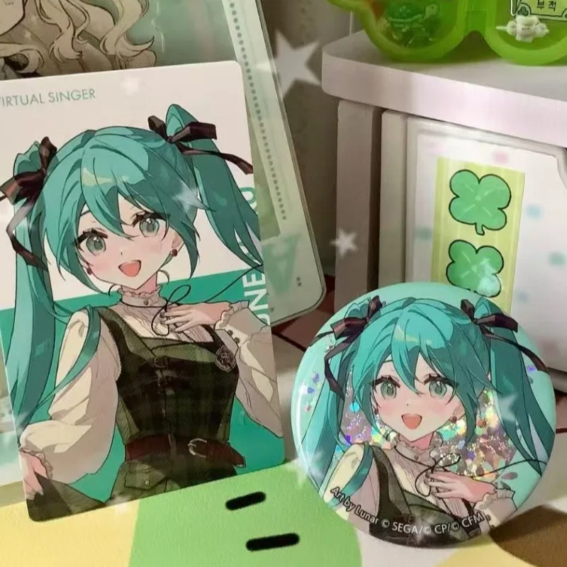 

Hatsune Miku Badge Hatsune Miku Project DIVA Anime Peripheral Cute Cartoon Reflection Laser Brooch Exquisite Itabag Pendant