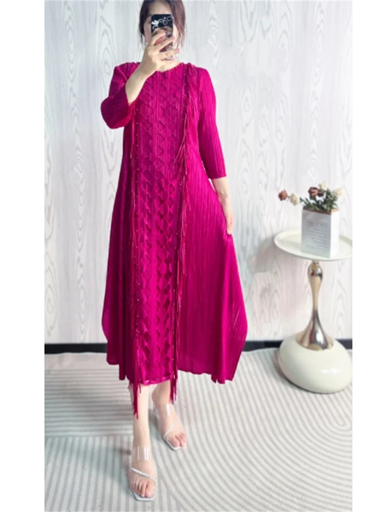 

Miyake Pleated Dress for Women 2025 New Solid Color O Neck 3/4 Sleeve Hollow Tassel Loose and Elegant Mid-length Pleated Skirt