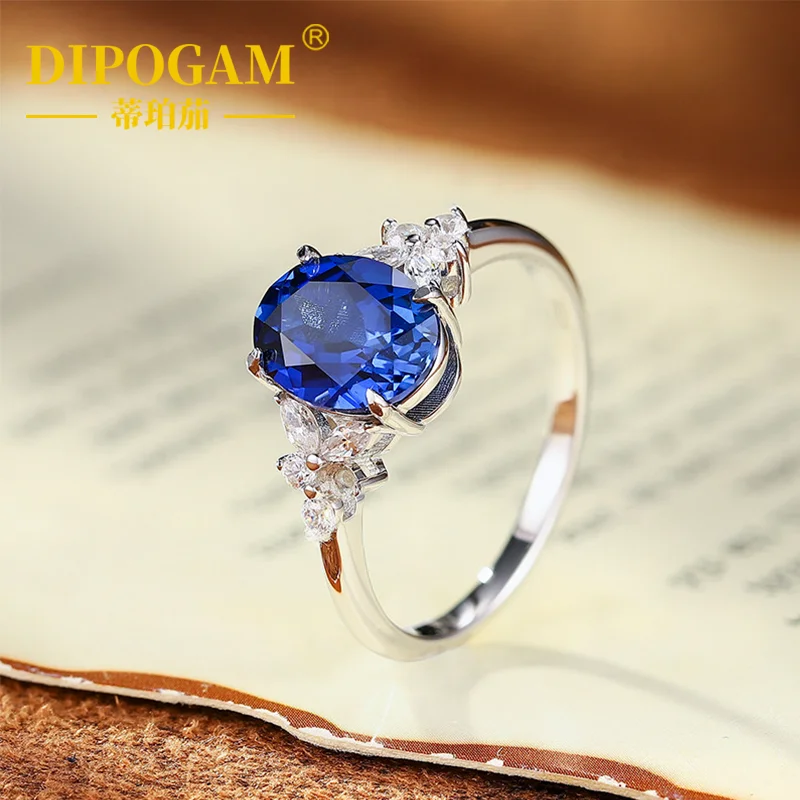 

2.5 Carat Cultivated Royal Sapphire Ring with Luxury Design 925 Silver Color Gemstone Ring for Women