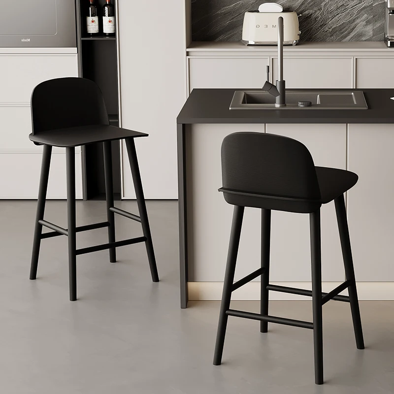 Bar nordico in legno massello, sedia sgabello da bar designer creativo semplice caffè sgabello alto negozio di tè al latte sedia isola personalizzata