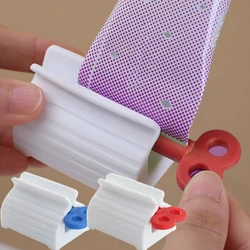 Toothpaste Squeezer Device Multifunctional Dispenser Facial Cleanser Clips Manual Lazy Tube Tools Press Bathroom Accessories