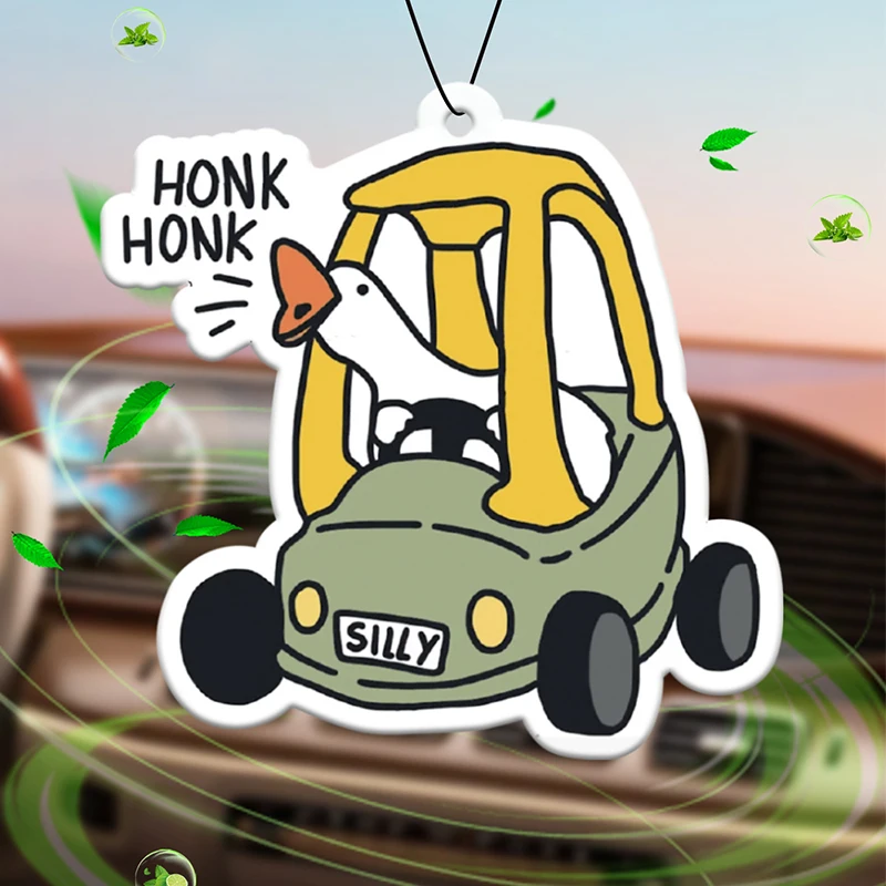 Divertente deodorante per auto Honk Honk Hilton (profumo dell'hotel). |     Ciondolo specchietto retrovisore e clip di sfiato a doppio scopo |     Compresse per aromaterapia in materiale naturale |     Fragranza duratura per 90 giorni |     Non alcoolico |     Non ha paura del sole |     Progettato specifico per deodorare auto, armadi e bagni. |     Modello di animazione dei cartoni animati |     Unisex |     Fragranza di lusso |     Cinque stelle