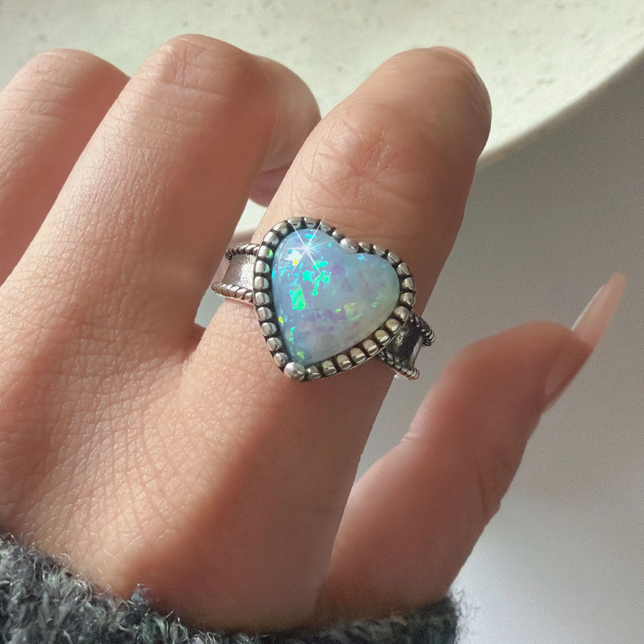 

925 Sterling Silver Rings for Women Couple Minimalist Handmade Simple Retro Flower Stone Ring Fine Jewelry Gift Prevent Allergy