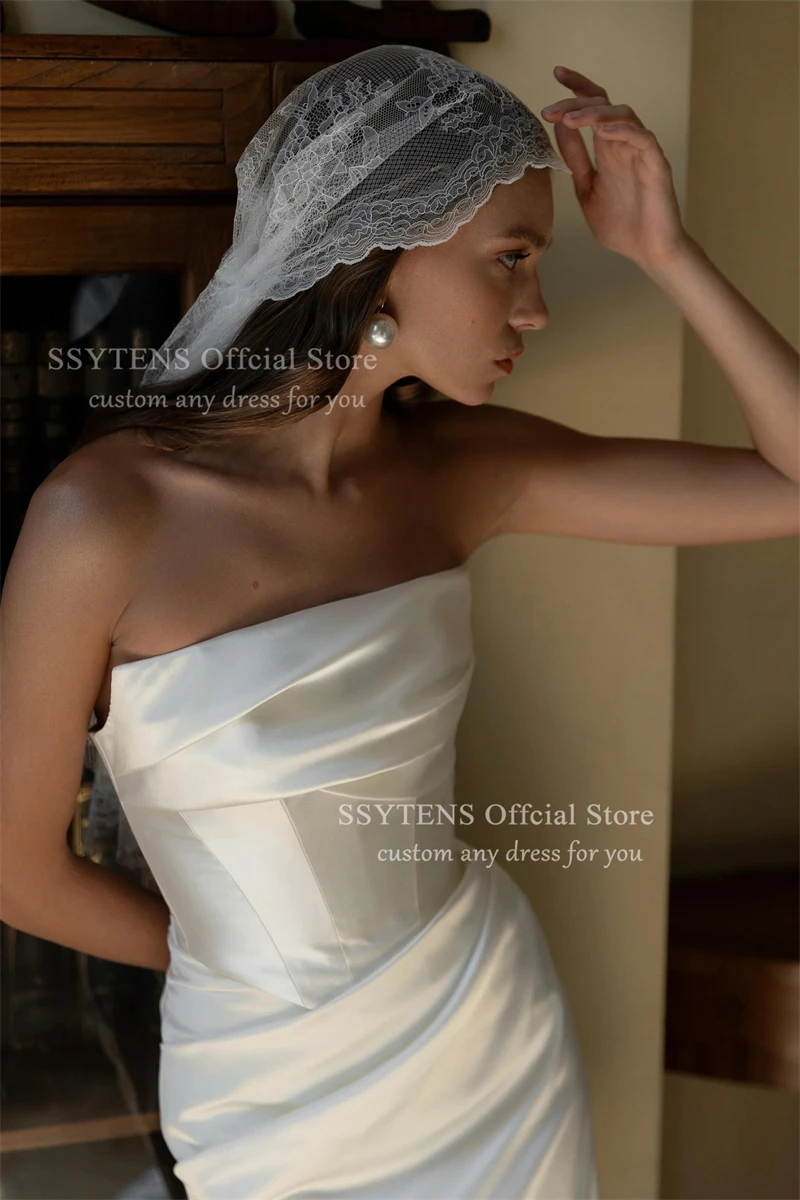 SSYTENS Proste Mini Sukienki Ślubne w Kolorze Kości Słoniowej Bez Ramiączek, Suknie Ślubne Przed Kolano Bez Rękawów, Seksowne Sukienki Ślubne z Odkrytymi Plecami, Szyte na Miarę