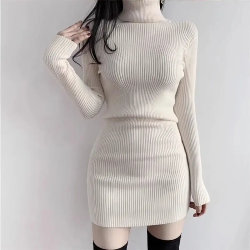 2025 autumn and winter new black high neck knitted dress for women, tight fitting, thick base sweater, hip hugging short skirt