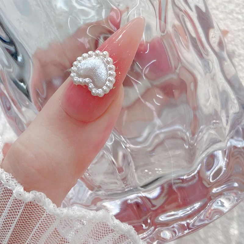 100pcs/bag New Mixed White Pearl Love Heart Shaped Nail Art Charms Half Round Beads Design For Nails DIY Manicure Decoration