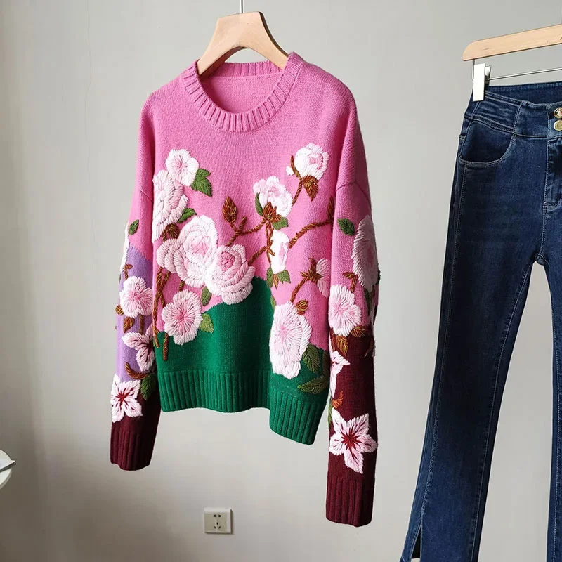 Versatile Casual Loose-Fit Sweater Women's Winter 2024 New Sweet Embroidery Flower Long Sleeve Knitted Top Crew Neck Design