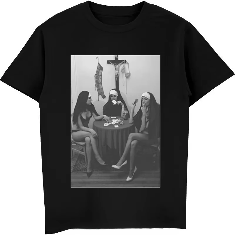 Nuns Naked Playing Card Smoking Printed Tshirt Funny Men Brand New Clothing Men's Fashion Man Clothing Loose O Neck Tops Shirt