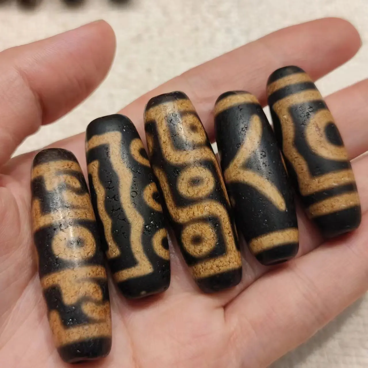 10pcs/lot natural multi-pattern old agate dzi wholesale Black yellow Weathering lines 45mm Retro Accessories amulet archaic diy