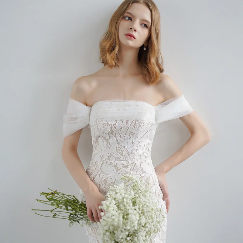 

French Style White Off-Shoulder Lace Slim Light Wedding Dress Outdoor Lawn Elegant Simple