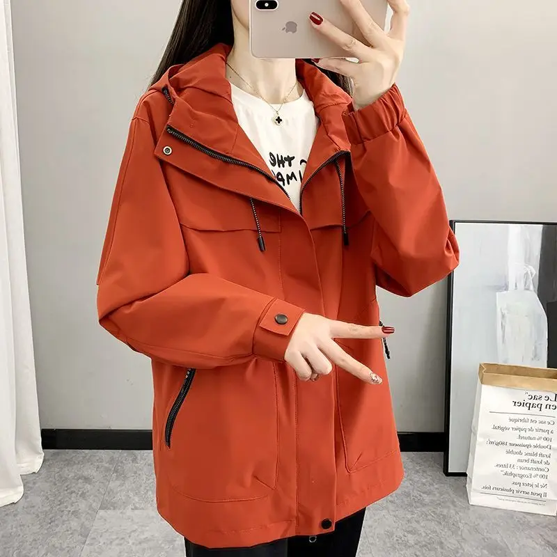 2026 Spring and Autumn New Women's Windbreaker Jacket Oversized Hooded Sports Waterproof Jacket