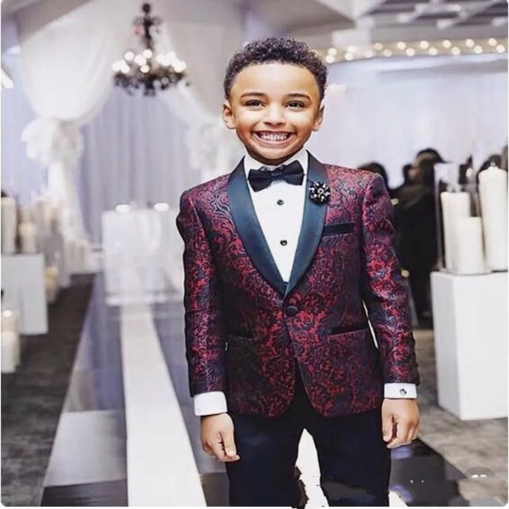 BRIDELEE Boys Handsome Two Pieces Red Boy Formal Wear Black Lapel With Black Pant костюм на мальчика свадьба (Jacket+Pant+Bowtie