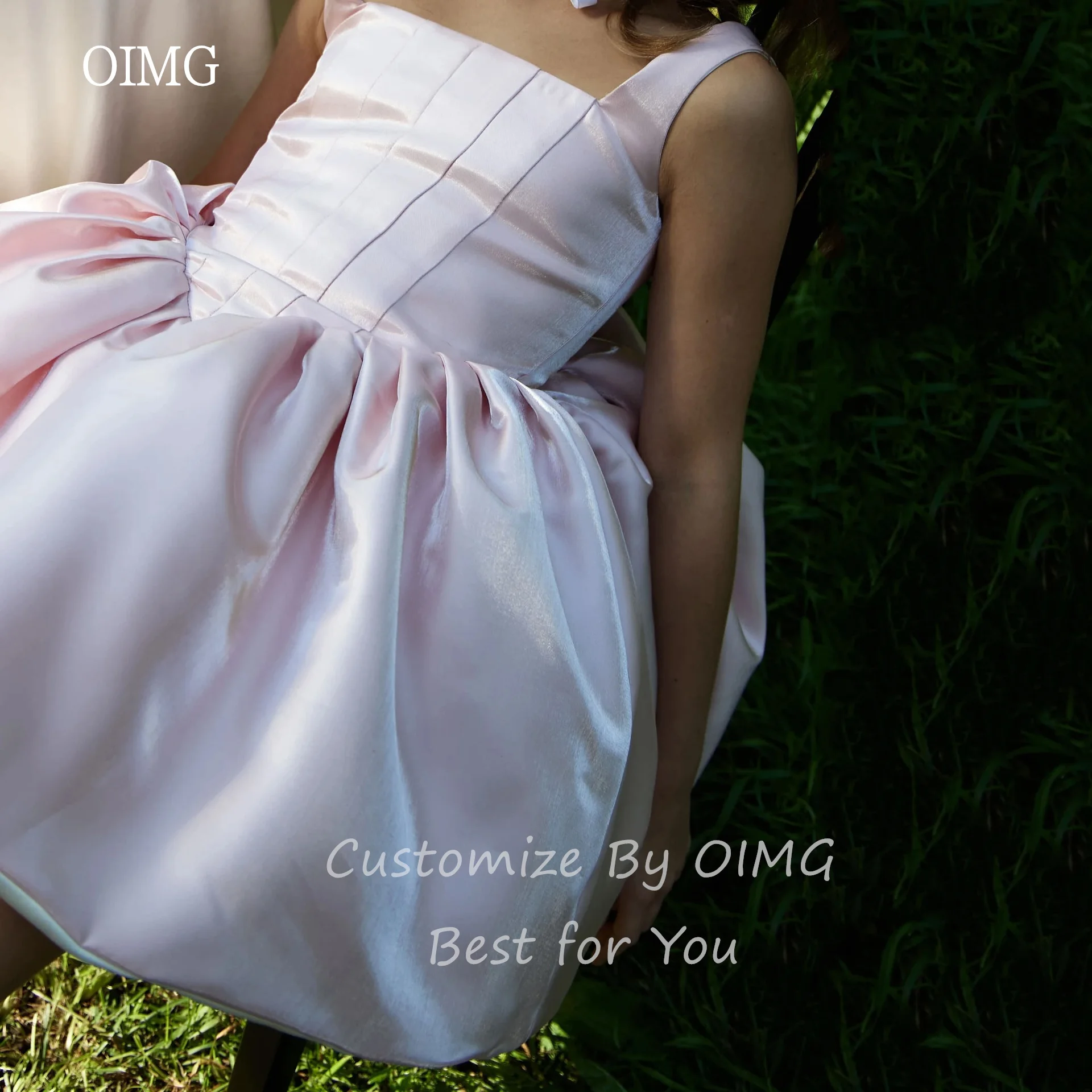 فساتين حفلات OIMG كلاسيكية وردية صغيرة من الساتان برقبة مربعة بدون ظهر فستان رسمي للحفلات فستان سهرة قصير 2025 مخصص