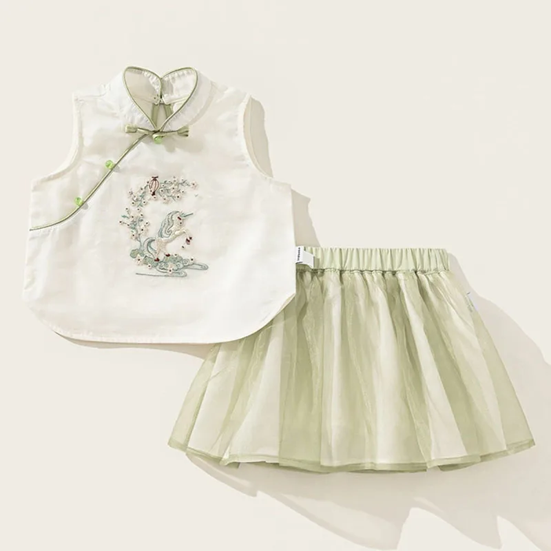 

Комплект из 2 предметов: летний костюм для девочек 2026 года в китайском стиле с вышивкой, хлопковый топ без рукавов + юбка, детские комплекты и наряды B281