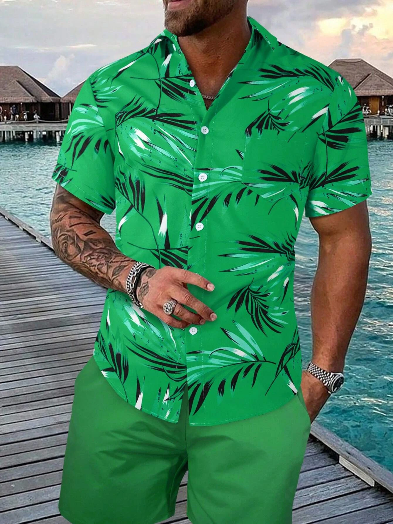 Hawaiian palm tree 3D printed men\'s shirt, casual and fashionable short sleeved shirt, lapel button top large unisex clothing