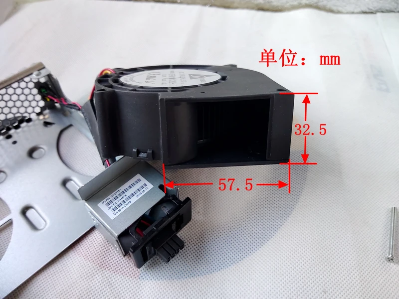 BFM1012UH 12V 8.00A مروحة تبريد منفاخ توربو عنيف