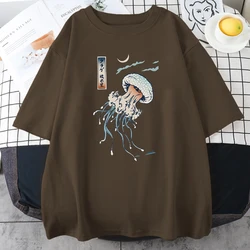 Swimming Colorful Jellyfish Print Man Cotton T Shirts Japanese Casual Short Sleeve Oversize Crewneck Clothing Fashion Mens Tops