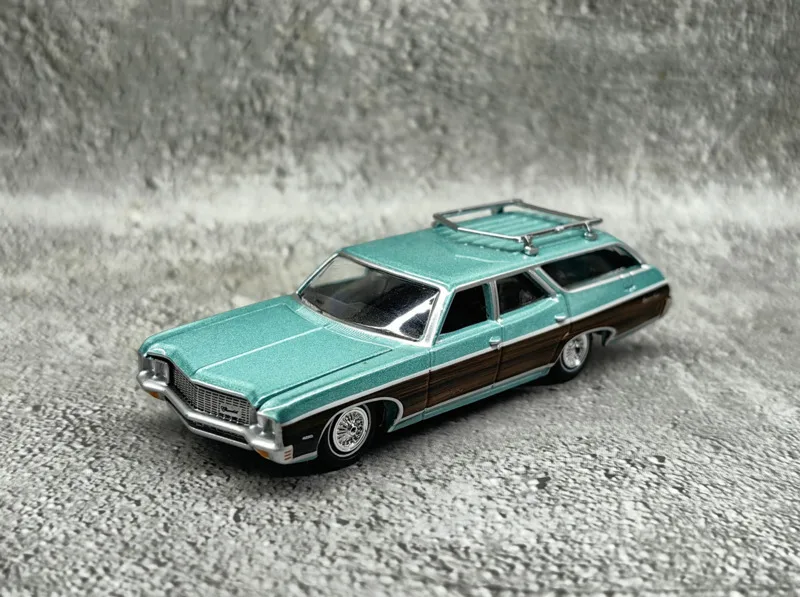 

1/64 New Arrival Special Price Diecast Metal American Muscle 1964 Travel Wagon Model Furniture Display Collection Toys Children