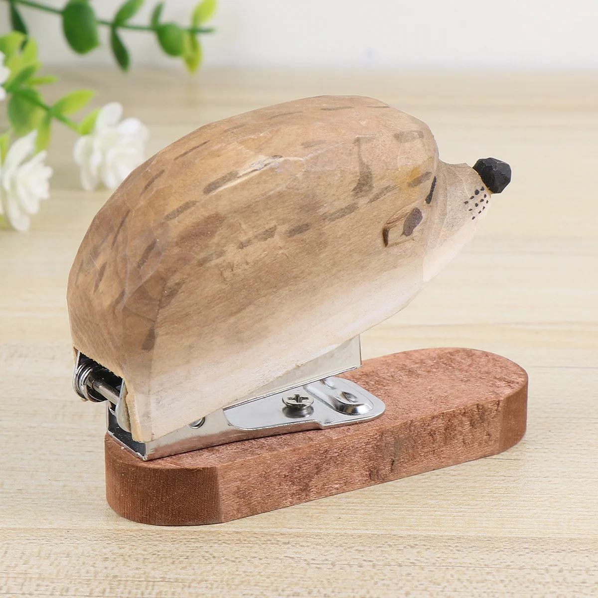 

Mini Hedgehog Wooden Stapler Portable Manual Stapling Machine Creative Book Sewer School Student Stationery Office