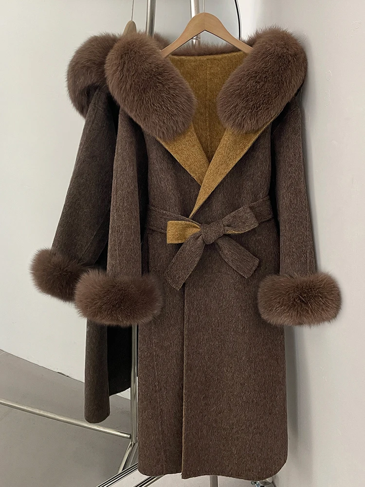 جديد 2025 ملابس خريف وشتاء طويلة مع قلنسوة للسيدات بأكمام طويلة سترة صوفية من فرو الثعلب الحقيقي أصفاد من الفرو الطبيعي معطف صوف للنساء