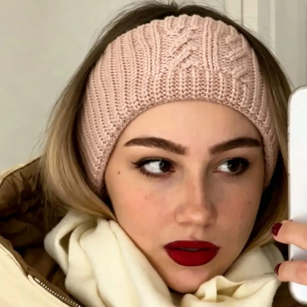 Knitted Knitted Headband Stretch Fit Wide Cable Knit Headband Soft Texture Acrylic Fiber Ear Warmer Headband Cold Weather Wear