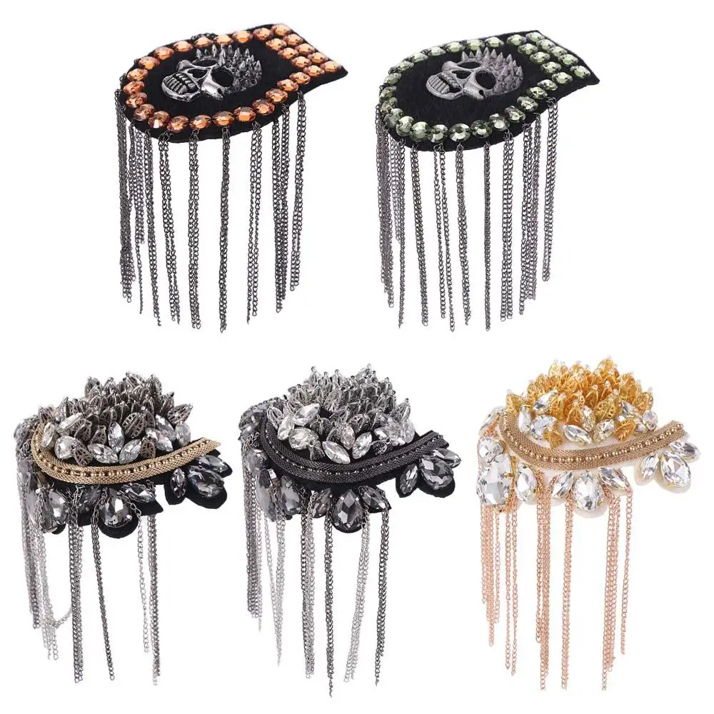 Exquisite Schädel Quaste Kette Epaulette Brustnadel Kristall Brosche Schulterbrett Glänzende DIY Jacke Vintage Brosche Bühnenauftritt