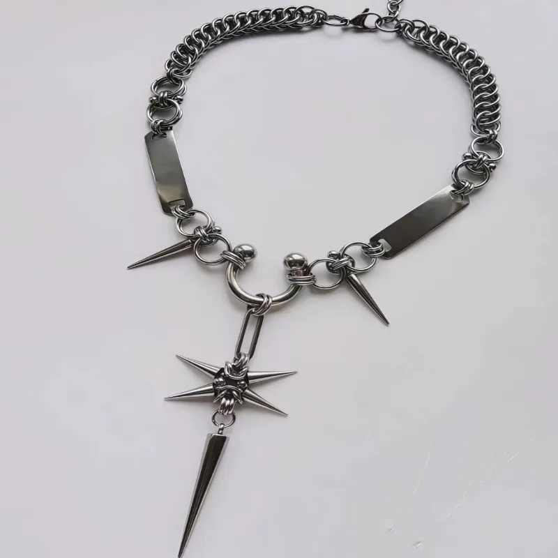 Gotische Silberne Stachelhalskette mit Metallstern-Anhänger, Lange Stachelkette, Punk-Dark-Alternative-Schmuck, Geschenk für Frauen und Männer – Detail 4