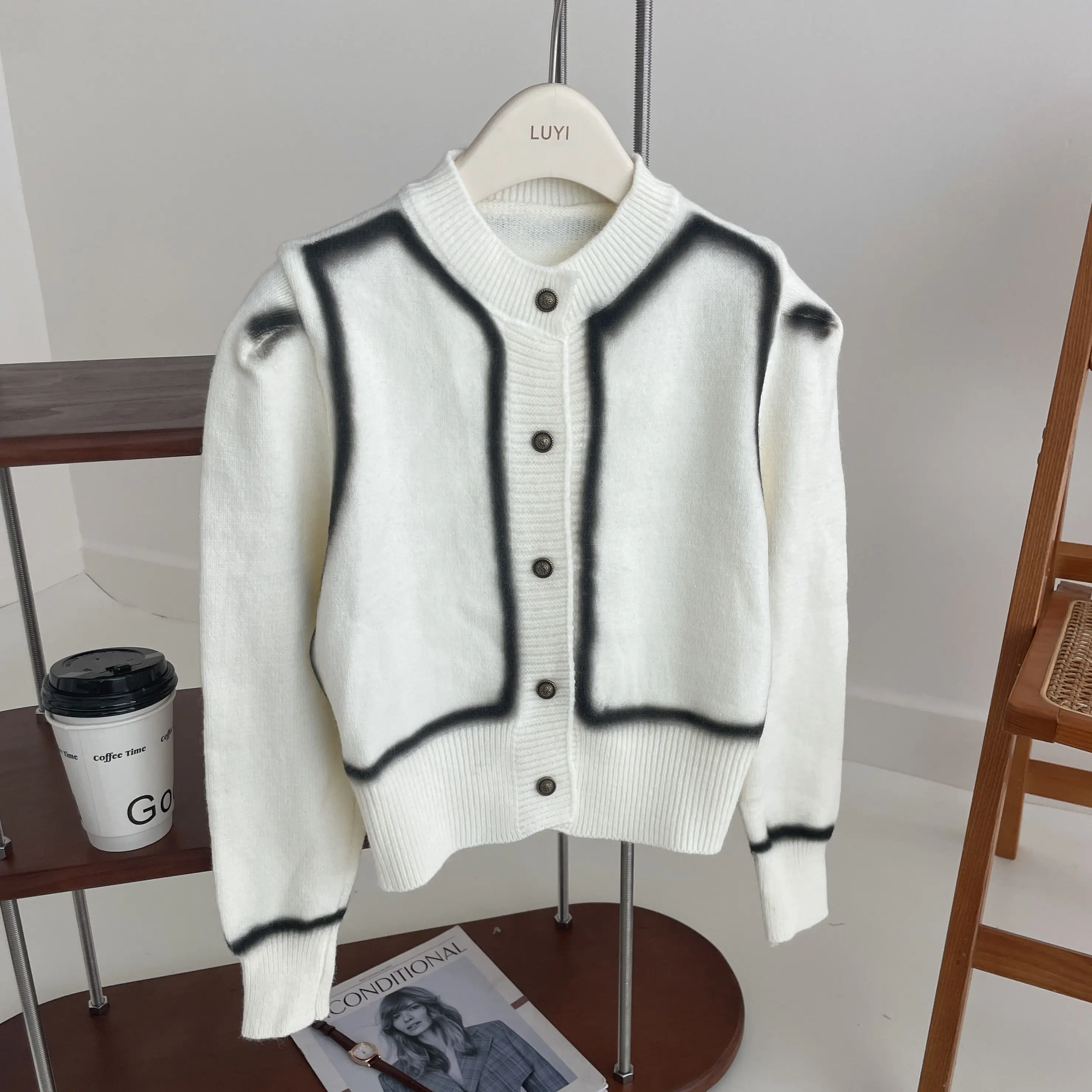 Fashion Elegant Korean-style Bubble Long-sleeved Sweater Fashion Design Sense Cardigan Vintage Short Women's Sweater