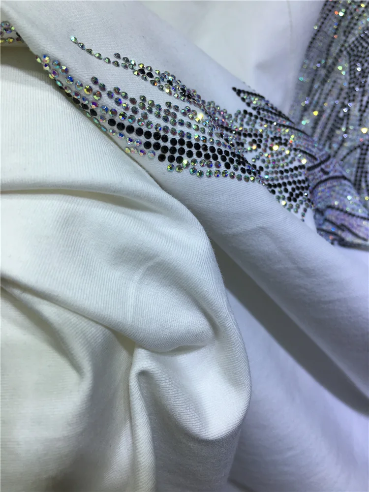 คนอ้วนขนาดใหญ่สวมใส่ปีก Rhinestone ยุโรปแขนสั้นความยาวกลางฤดูร้อนหลวม POP TOP เสื้อยืดแขนสั้นผู้หญิง
