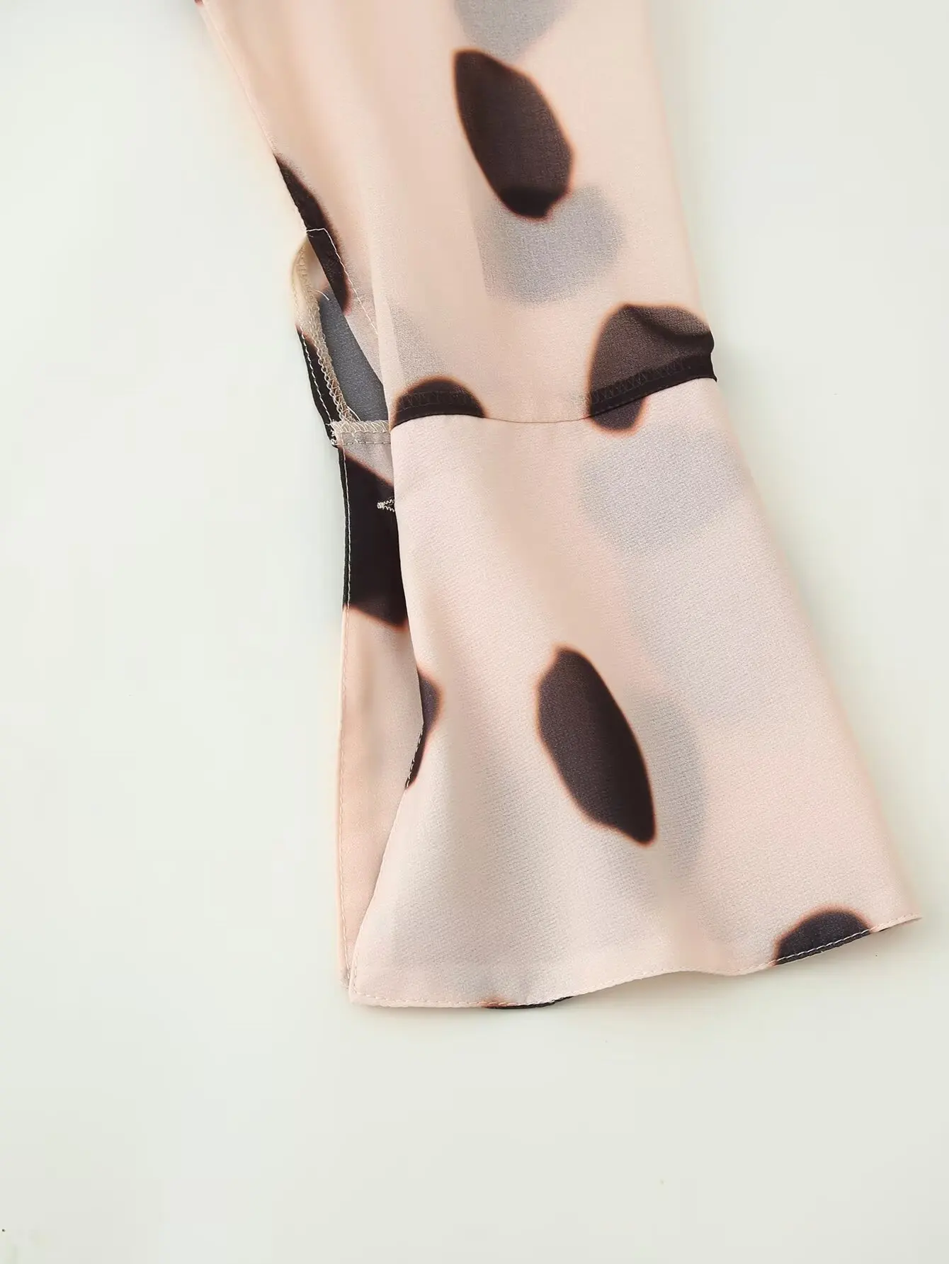 KLKXMYT Modisches Kleid im Leopardenmuster aus transparentem Chiffon im Hemdstil für Damen, lässig, mit Revers, schick, für den Urlaub, Minikleider, abnehmbarer Schal – Detail 10