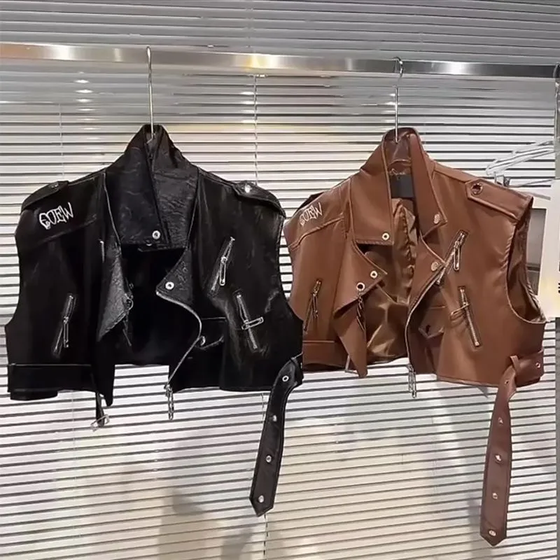 

Детская куртка-косуха из искусственной кожи для девочек, весна-осень, с вышивкой букв на спине, лакированная