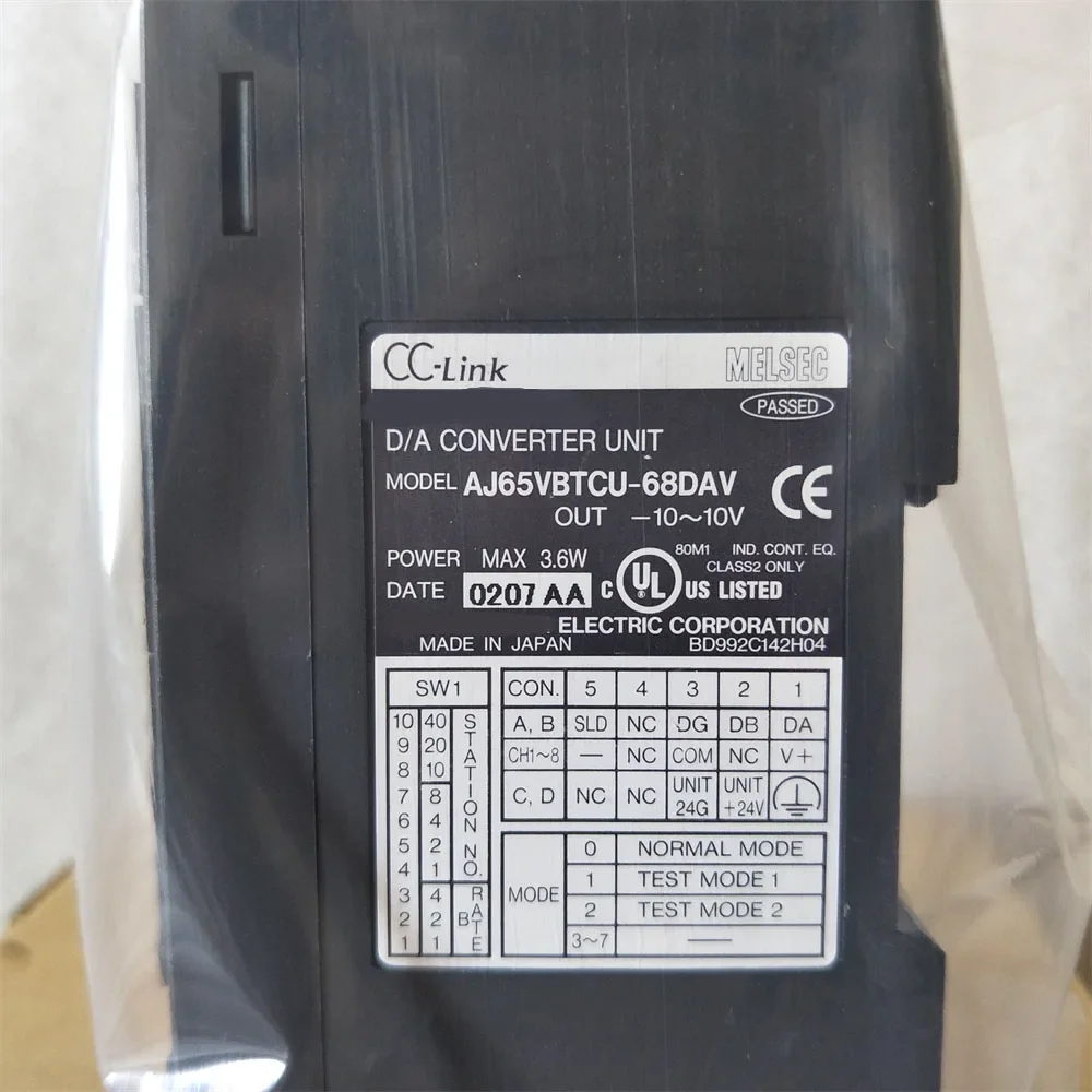 1PC New AJ65VBTCU-68DAV In Box Expedited Shipping One year warranty