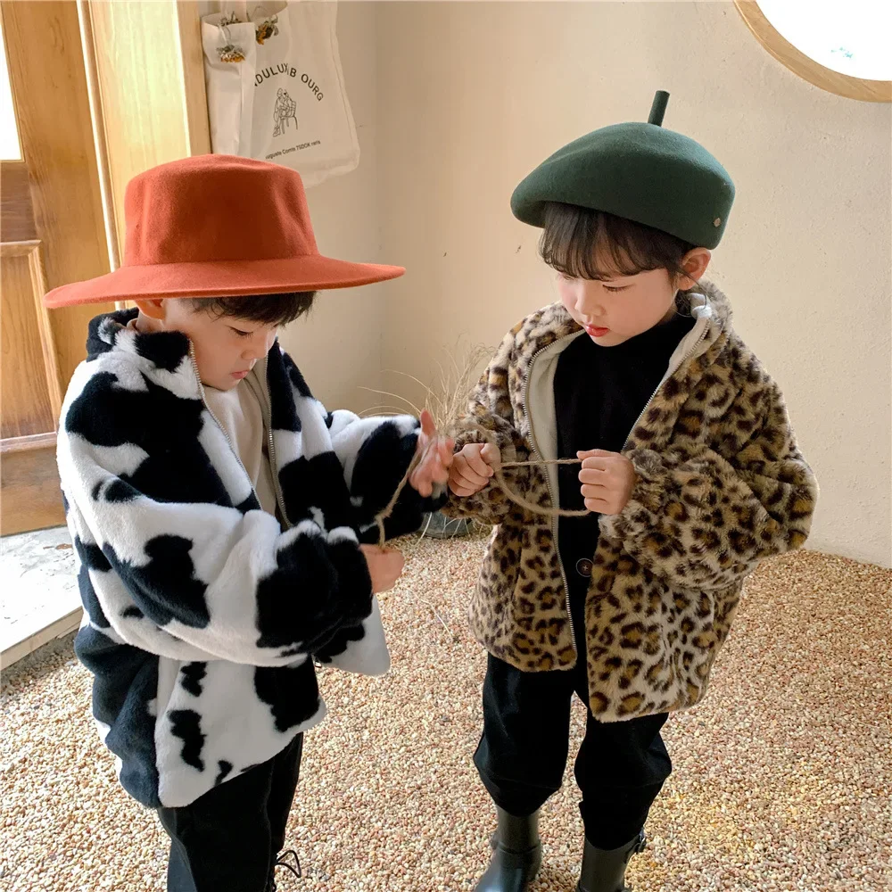 Coat Korean Childrens Clothing Autumn Winter Girls Boys Children Loose Stand Collar Simple Leopard Print Sweater 2024