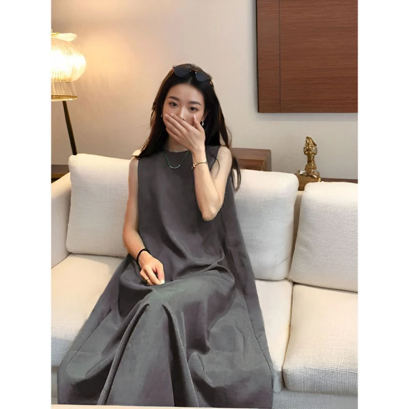 Seksowne szelki zwężana sukienka letnia 2025 letnia sukienka bez rękawów moda sukienki w jednolitym kolorze wakacyjne szaty X-line