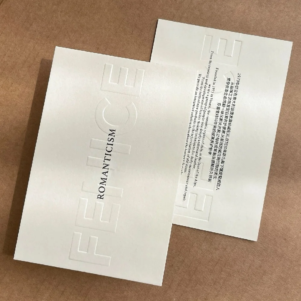 biglietto-da-visita-personalizzato-con-logo-carta-artistica-goffrata-di-alta-qualita-cartoncino-bianco-480gsm-stampa-digitale